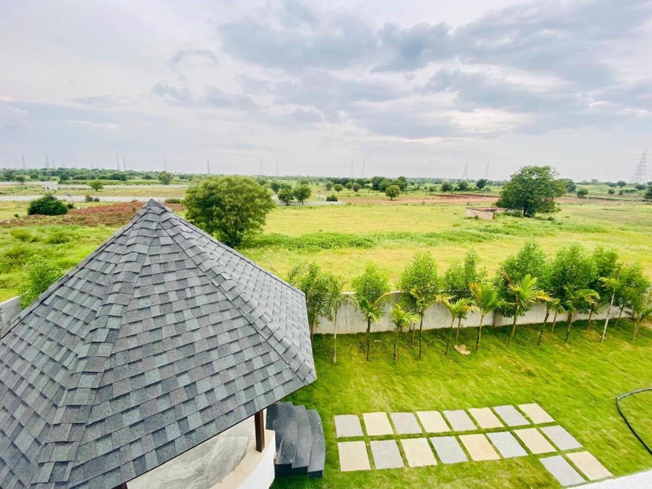 V R Farms Exotic Villa Venkatapur Экстерьер фото